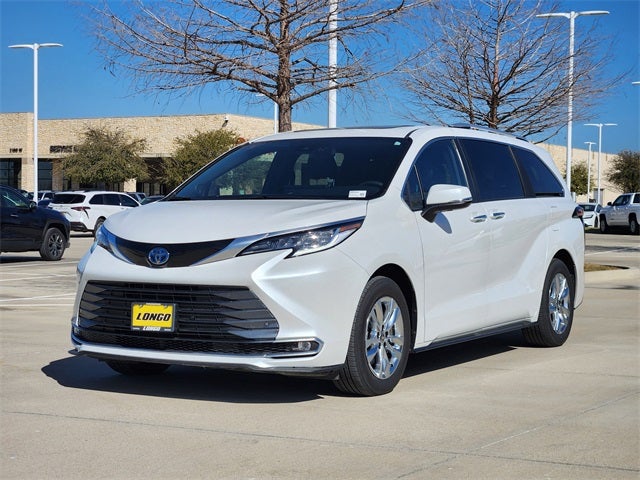 2025 Toyota Sienna Limited 7 Passenger