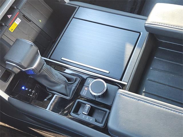 2023 Toyota Tundra Hybrid Platinum