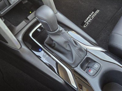2025 Toyota Corolla Cross XLE