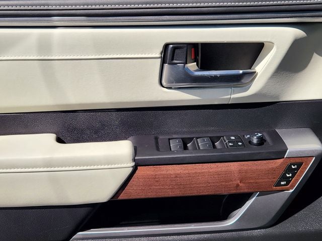 2023 Toyota Sequoia Capstone