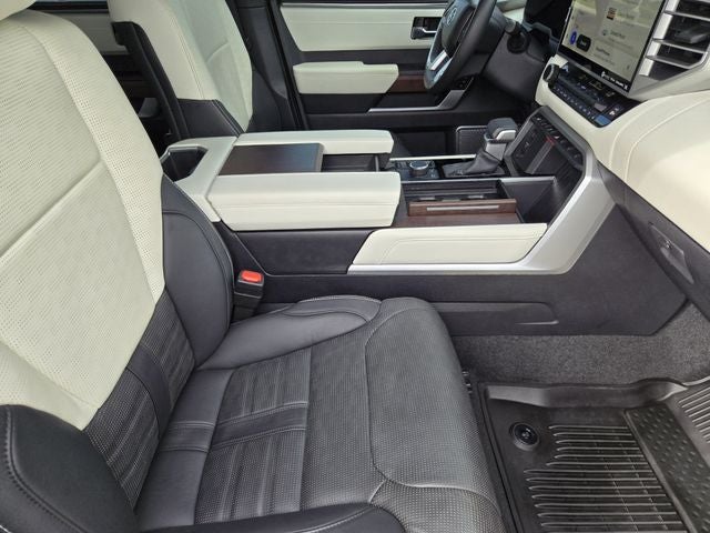 2024 Toyota Sequoia Capstone