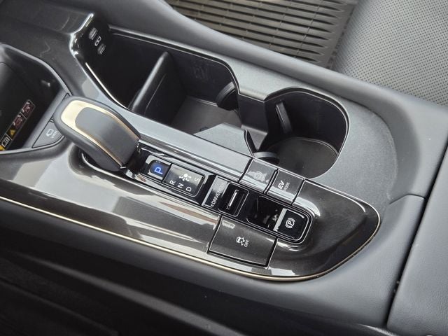 2025 Toyota Crown Signia Limited