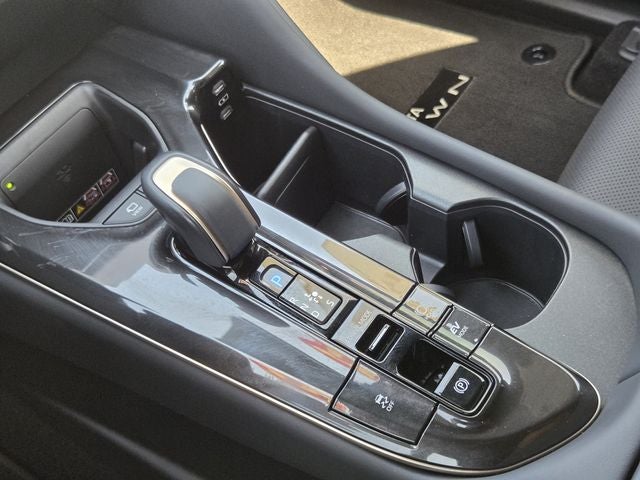 2025 Toyota Crown Signia Limited