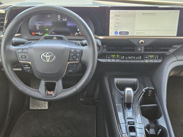 2025 Toyota Crown Signia Limited