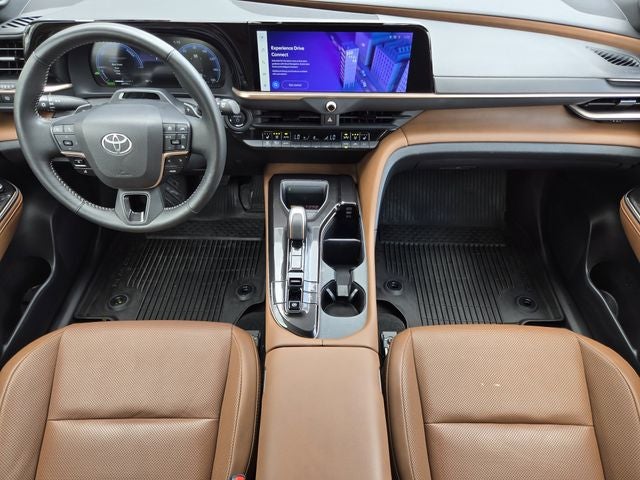 2025 Toyota Crown Signia Limited