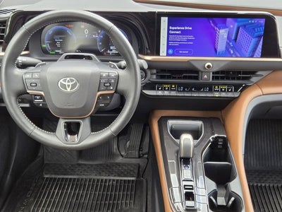 2025 Toyota Crown Signia Limited