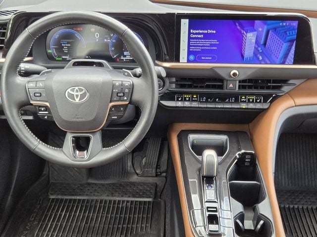 2025 Toyota Crown Signia Limited