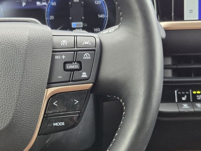 2025 Toyota Crown Signia Limited