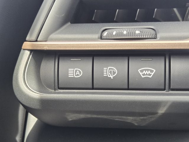 2025 Toyota Crown Signia Limited