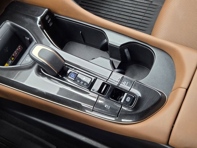 2025 Toyota Crown Signia Limited
