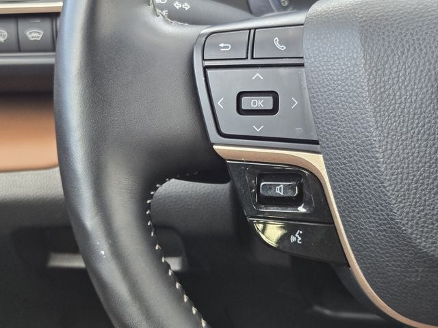 2025 Toyota Crown Signia Limited