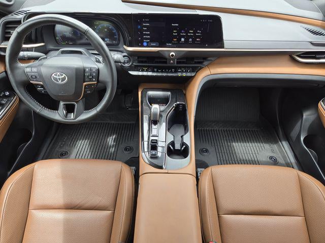 2025 Toyota Crown Signia Limited
