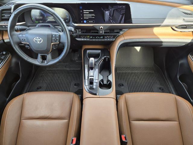 2025 Toyota Crown Signia Limited