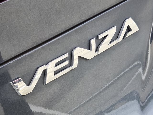 2023 Toyota Venza LE