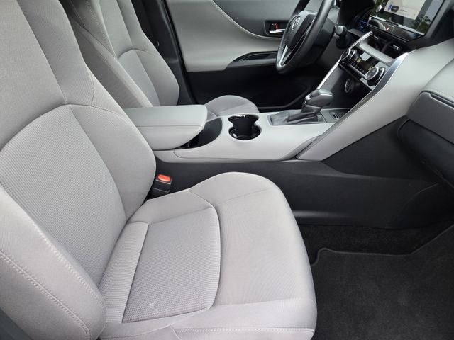 2023 Toyota Venza LE
