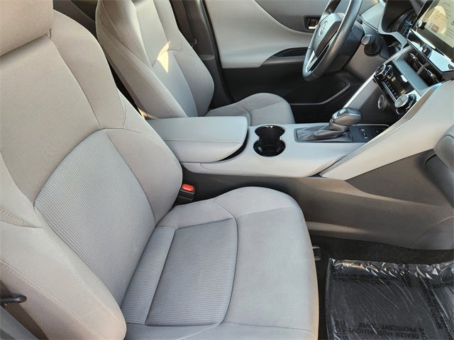 2023 Toyota Venza LE