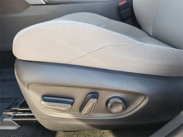 2023 Toyota Venza LE