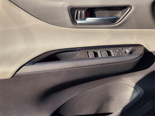 2023 Toyota Venza LE