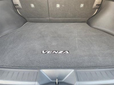 2023 Toyota Venza LE