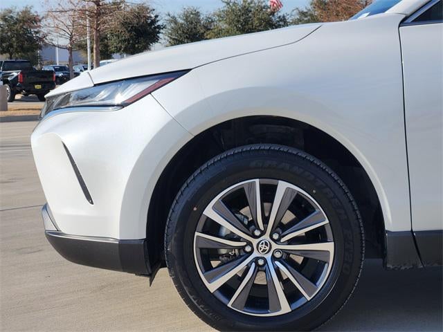 2023 Toyota Venza LE