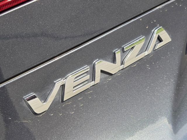 2024 Toyota Venza LE