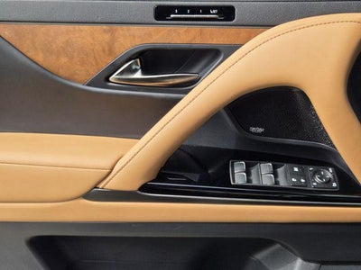 2025 Lexus LX 600 Luxury