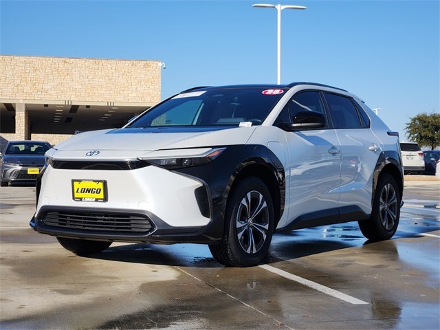 2025 Toyota bZ4X XLE