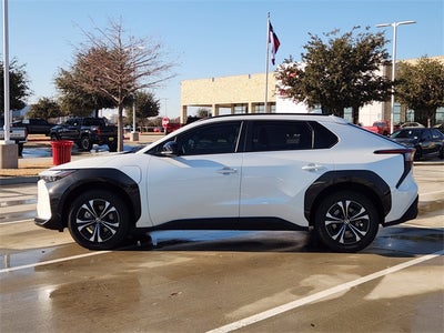 2025 Toyota bZ4X XLE