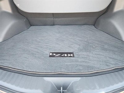 2025 Toyota bZ4X XLE