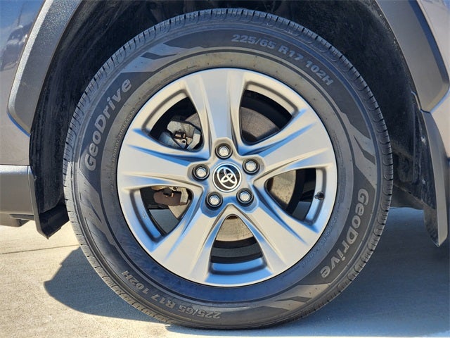 2023 Toyota RAV4 Hybrid XLE