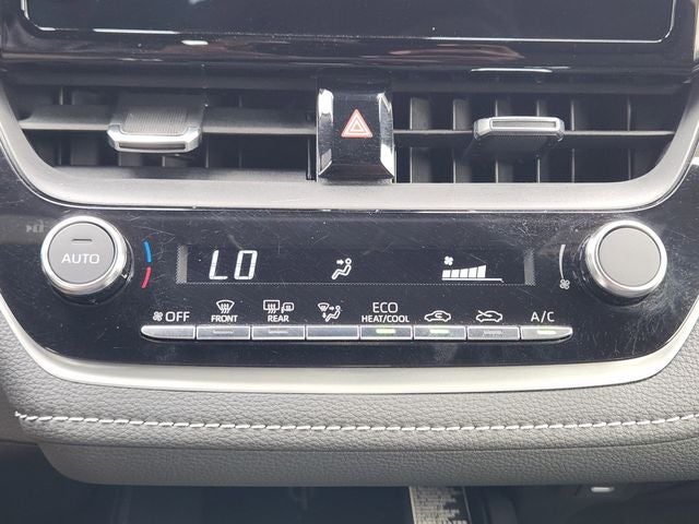 2025 Toyota Corolla Hatchback SE