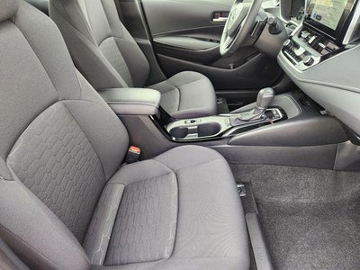 2025 Toyota Corolla Hatchback SE