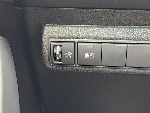 2025 Toyota Corolla Hatchback SE