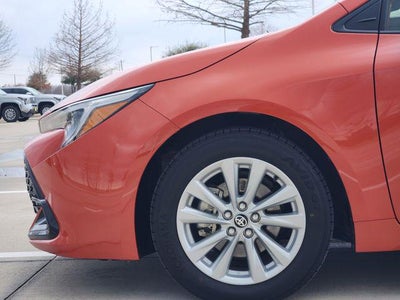 2025 Toyota Corolla Hatchback SE