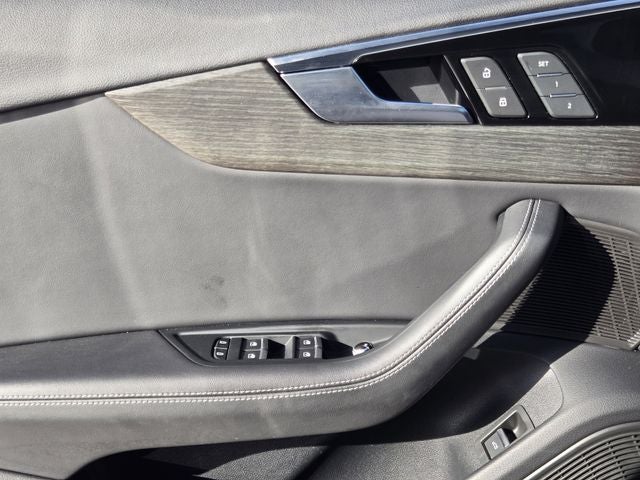 2023 Audi A4 45 S line Premium Plus quattro