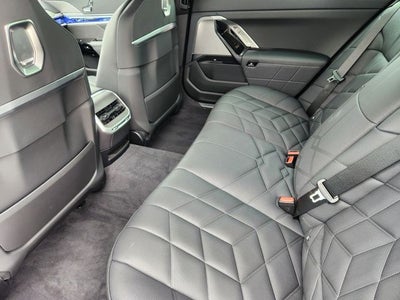 2025 BMW 7 Series 760i xDrive