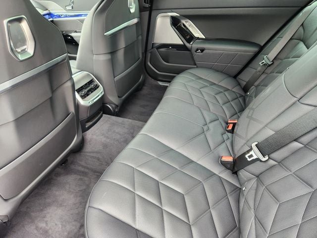 2025 BMW 7 Series 760i xDrive