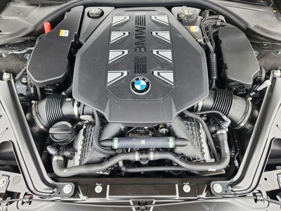 2025 BMW 7 Series 760i xDrive