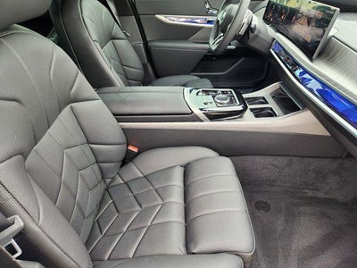 2025 BMW 7 Series 760i xDrive