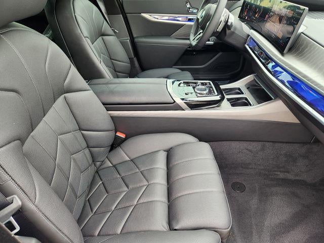 2025 BMW 7 Series 760i xDrive