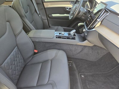 2025 Volvo XC90 B6 Plus 7-Seater 2025.5