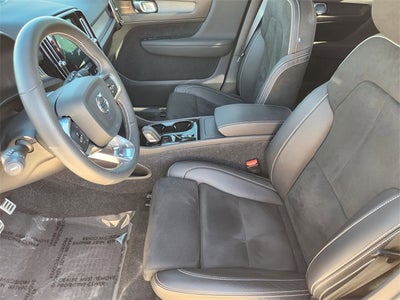 2021 Volvo XC40 R-Design