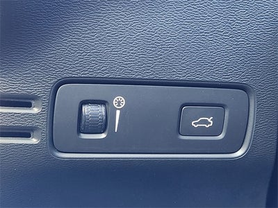 2021 Volvo XC40 R-Design