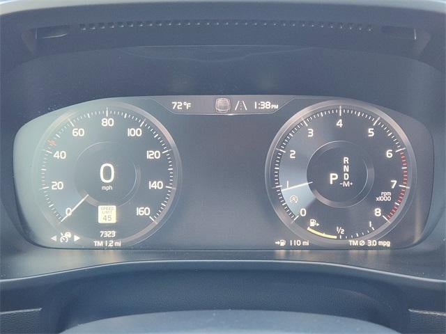 2021 Volvo XC40 R-Design