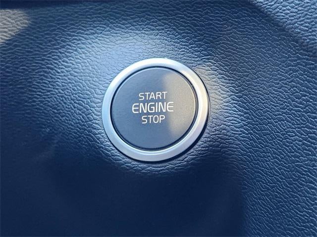 2021 Volvo XC40 R-Design