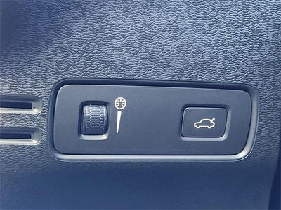 2021 Volvo XC40 R-Design