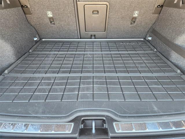 2021 Volvo XC40 R-Design