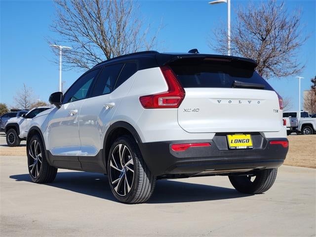 2021 Volvo XC40 R-Design